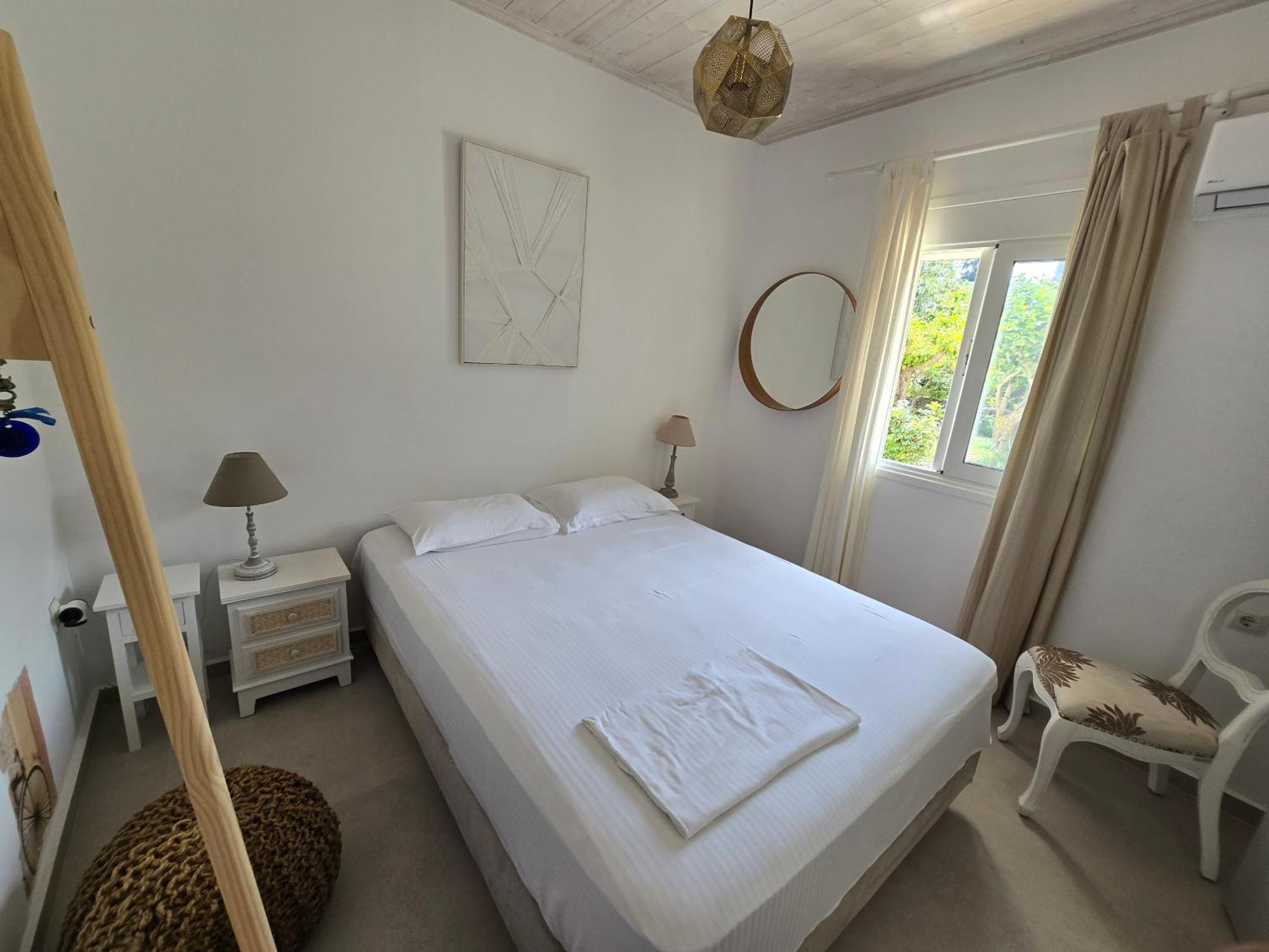 Koukouapartments & Suites Вати Екстериор снимка