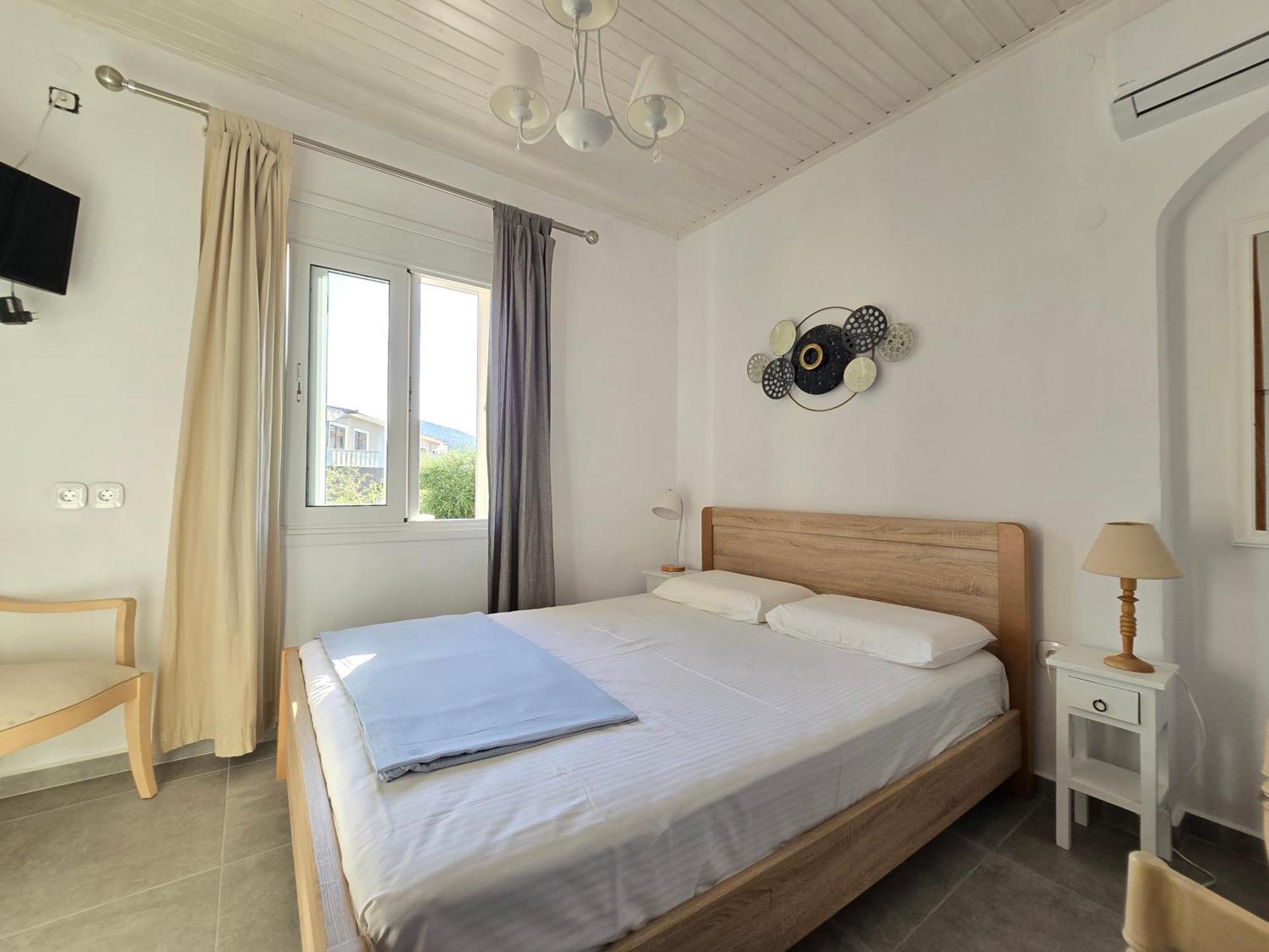 Koukouapartments & Suites Вати Екстериор снимка