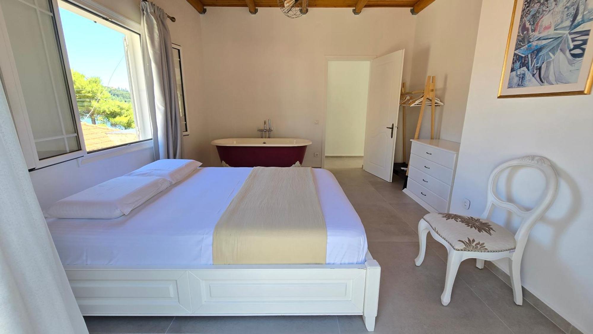 Koukouapartments & Suites Вати Екстериор снимка