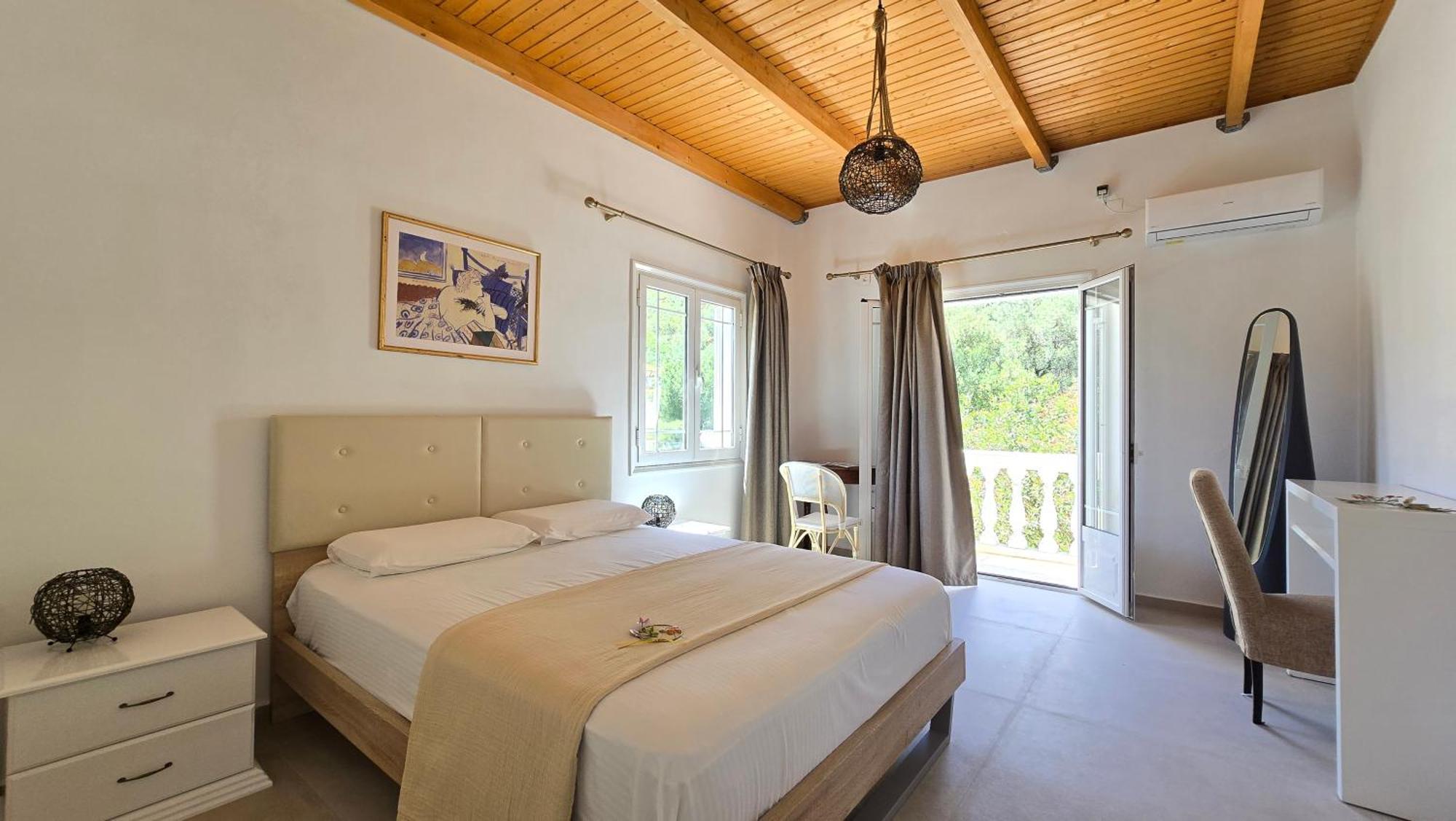 Koukouapartments & Suites Вати Екстериор снимка
