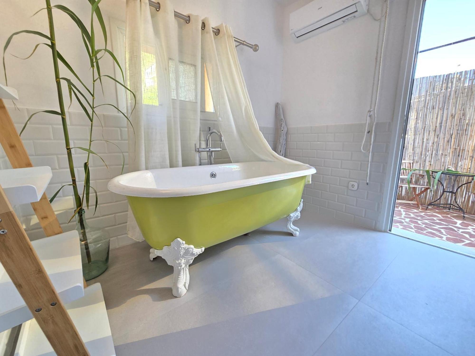 Koukouapartments & Suites Вати Екстериор снимка