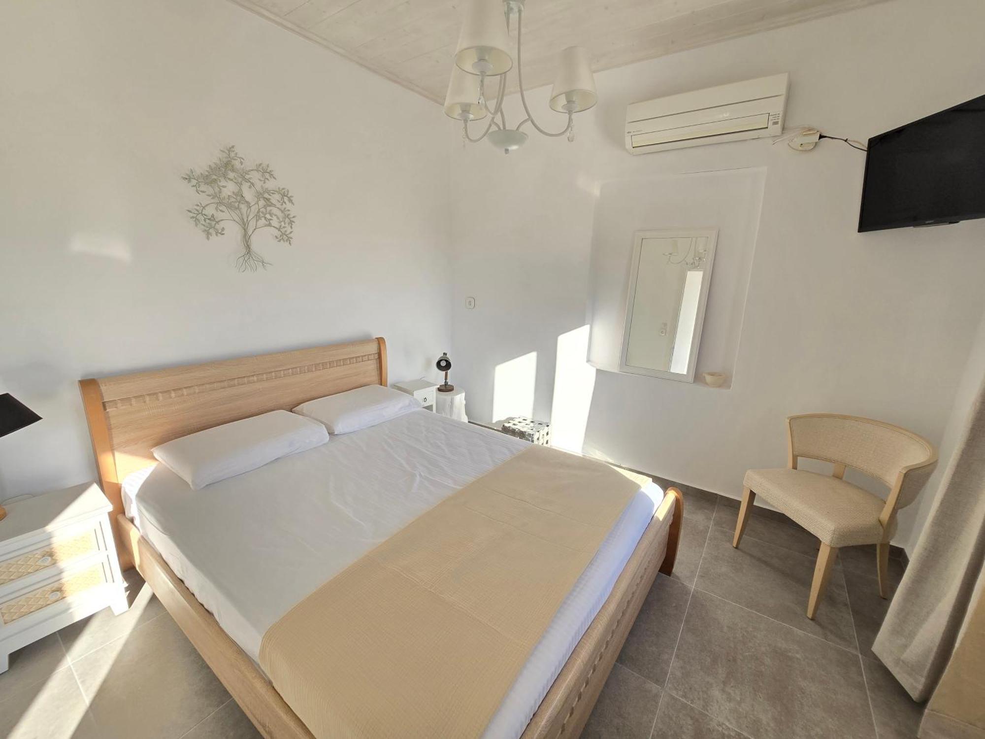 Koukouapartments & Suites Вати Екстериор снимка